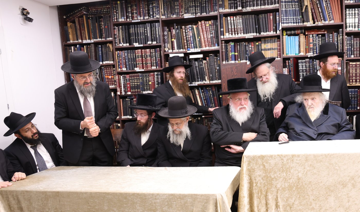 המעמד במעונו של הגר"מ שטרנבוך
