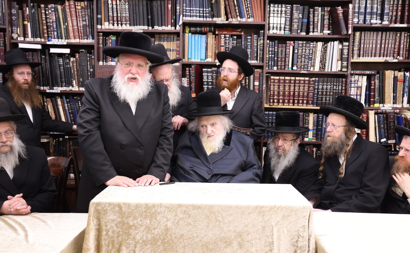 המעמד במעונו של הגר"מ שטרנבוך