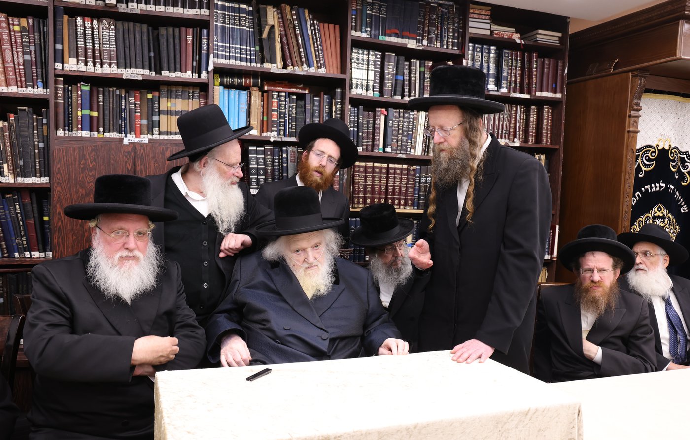 המעמד במעונו של הגר"מ שטרנבוך