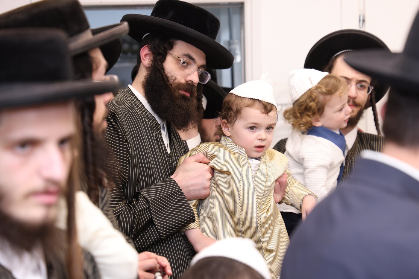 ילדי תולדות אהרן אצל הגר"מ שטרנבוך