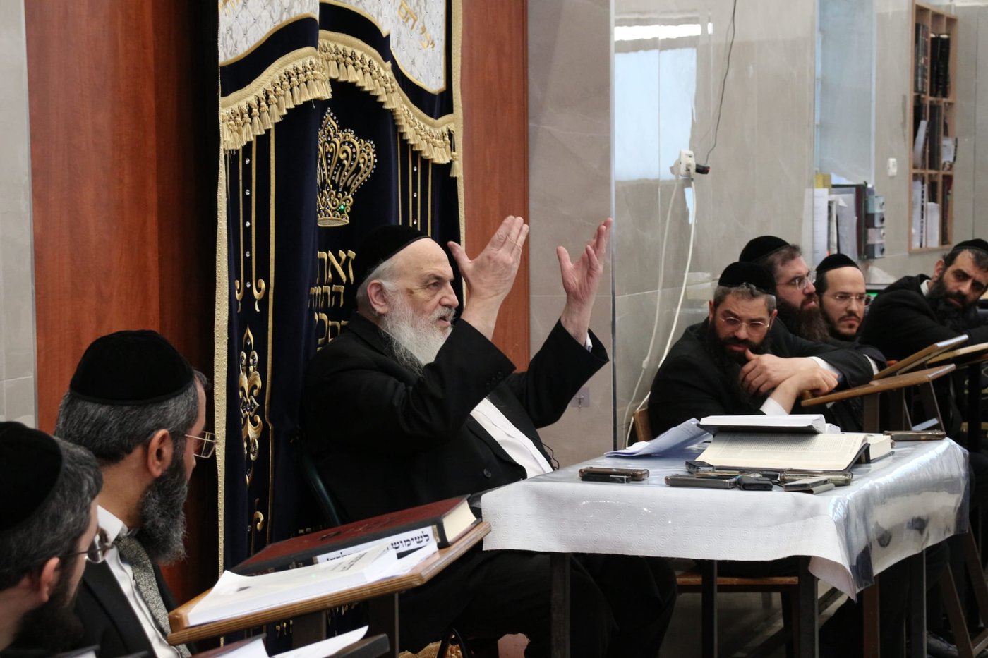 הגר"ח פיינשטיין בישיבת אהל תורה
