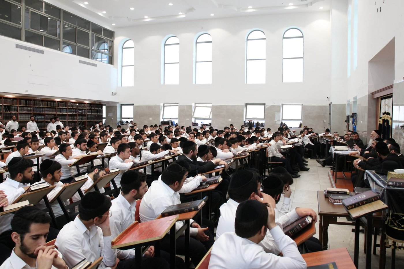הגר"ח פיינשטיין בישיבת אהל תורה