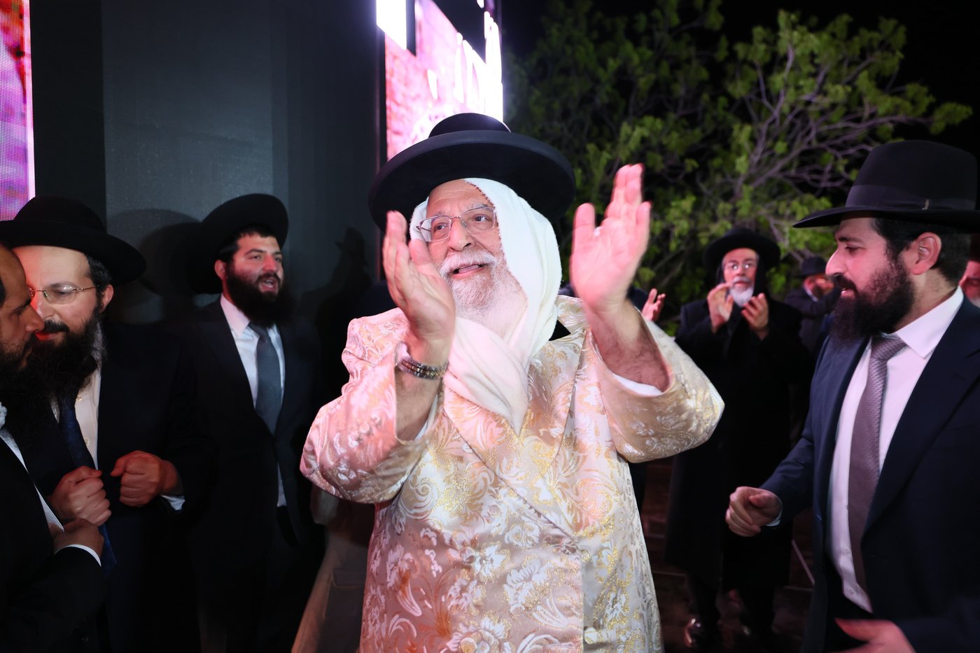 ההדלקה שע"י המקובל רבי בניהו שמואלי - ל"ג בעומר תשפ"ו
