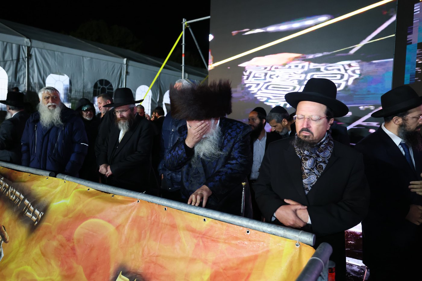 ההדלקה שע"י המקובל רבי בניהו שמואלי - ל"ג בעומר תשפ"ו