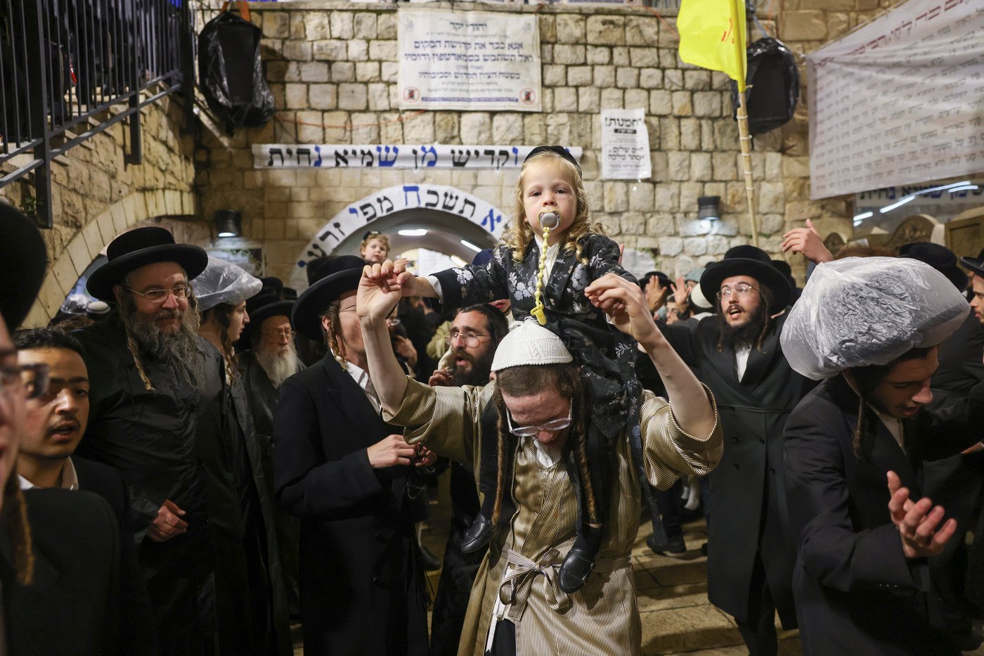 אנשים עם כמיהה לרשב"י שטרחו ועלו לציונו בל"ג בעומר