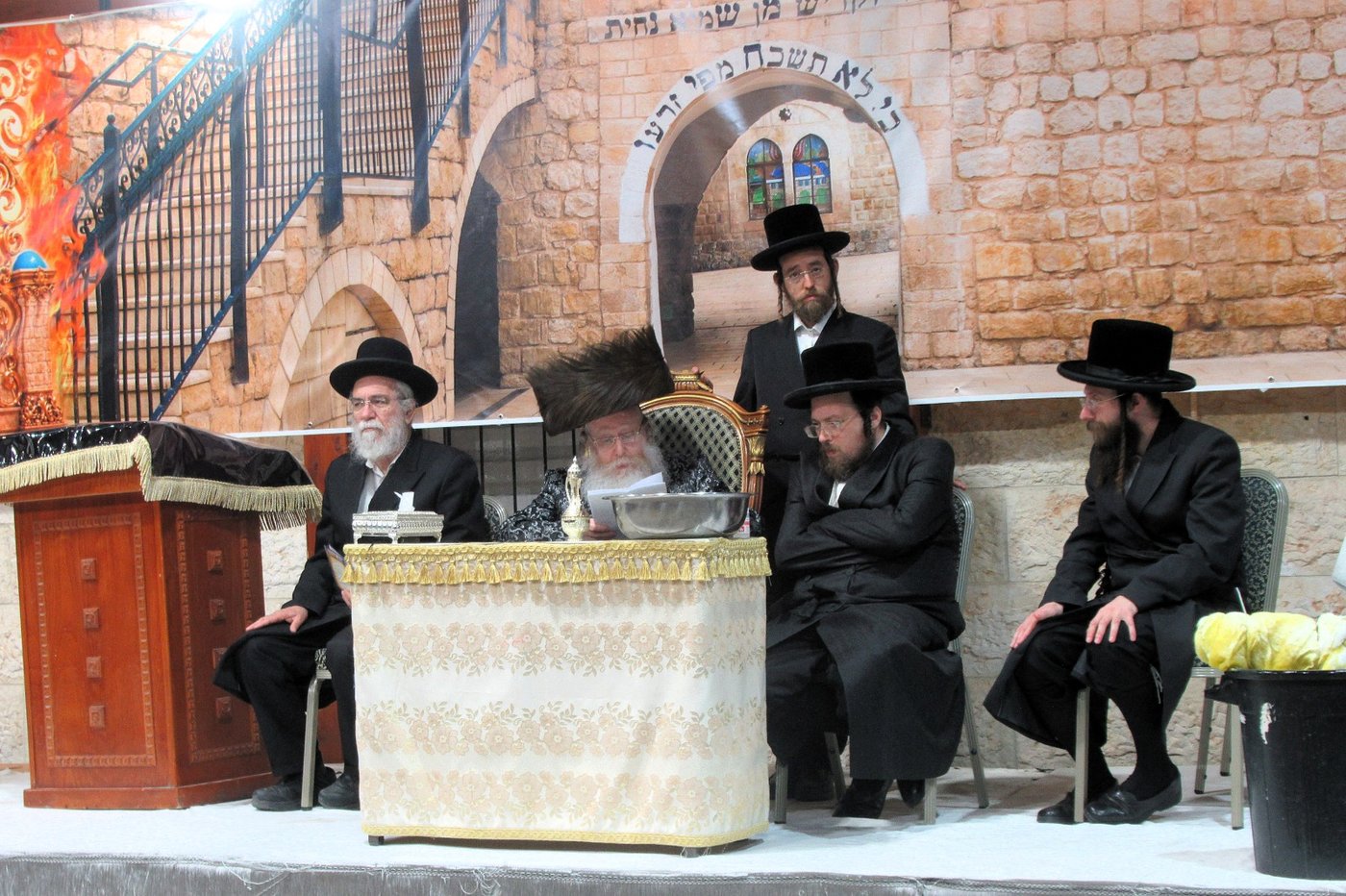 ל"ג בעומר בחצה"ק קרעטשניף קריית גת