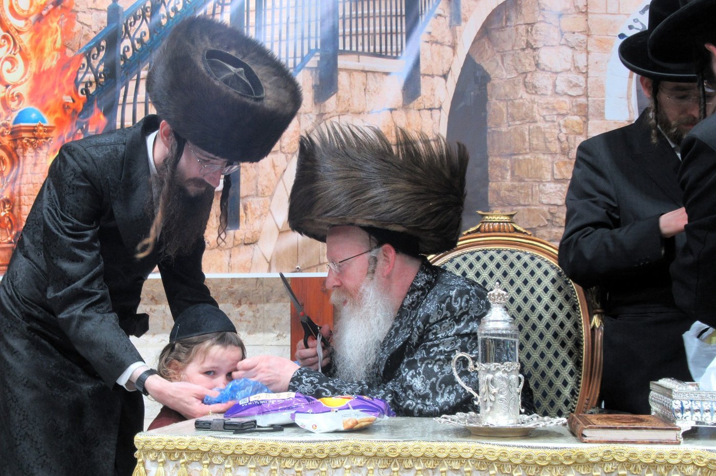 ל"ג בעומר בחצה"ק קרעטשניף קריית גת