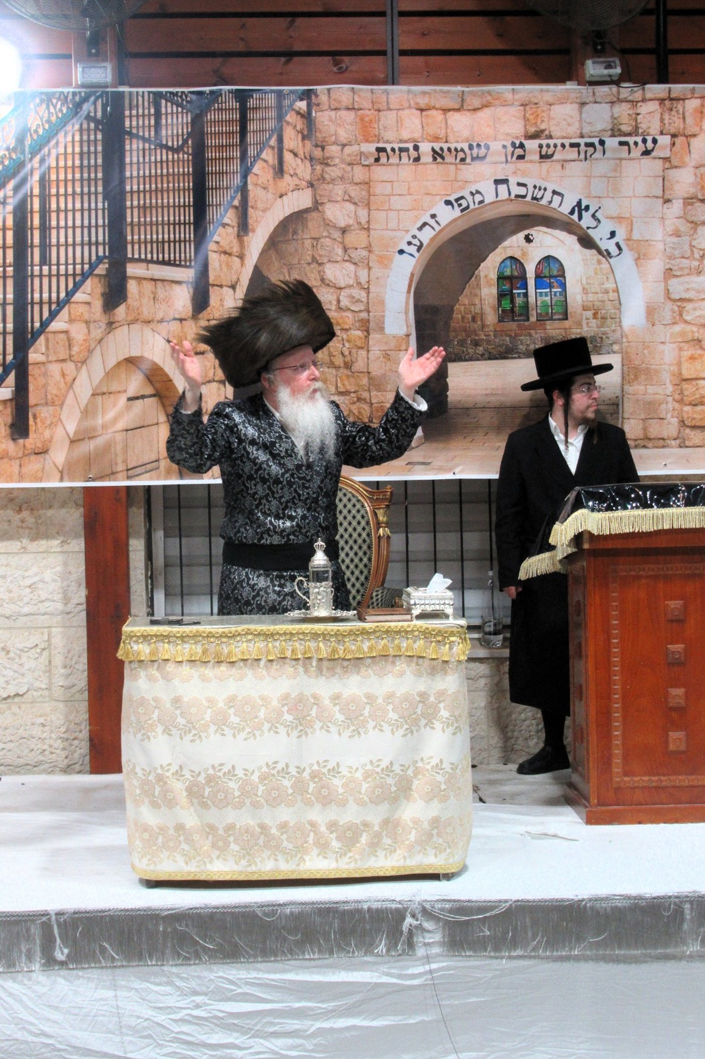 ל"ג בעומר בחצה"ק קרעטשניף קריית גת