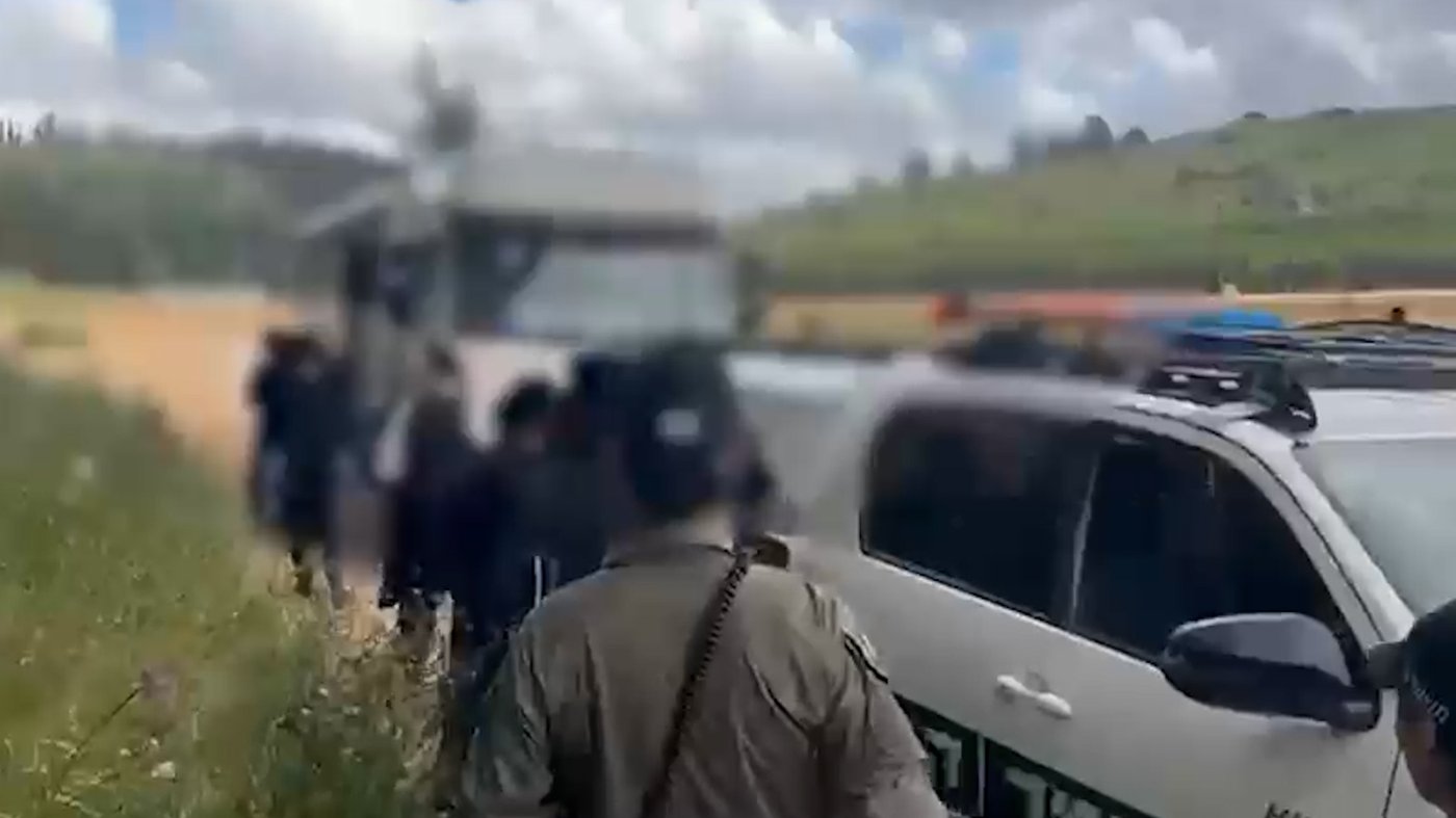 המשטרה מפנה אנשים שעלו למירון