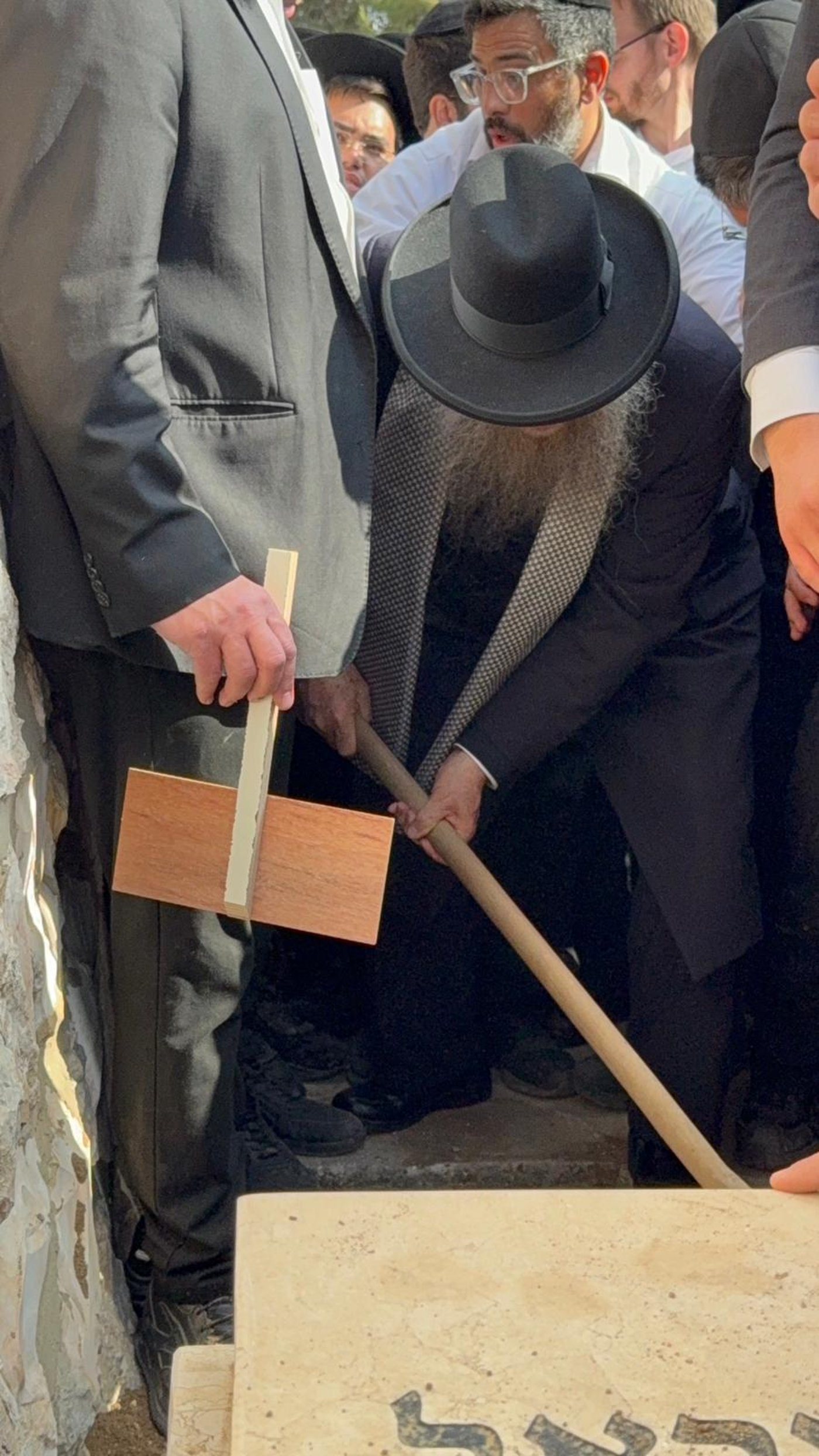 הלווית הגאון רבי רחמים מאזוז בירושלים