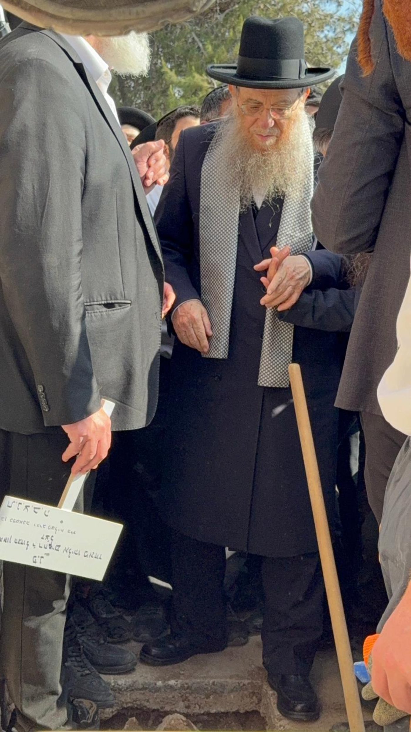 הלווית הגאון רבי רחמים מאזוז בירושלים