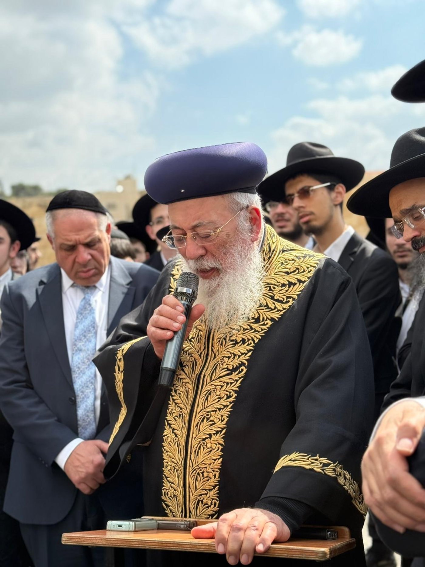 הלווית הגאון רבי רחמים מאזוז בירושלים