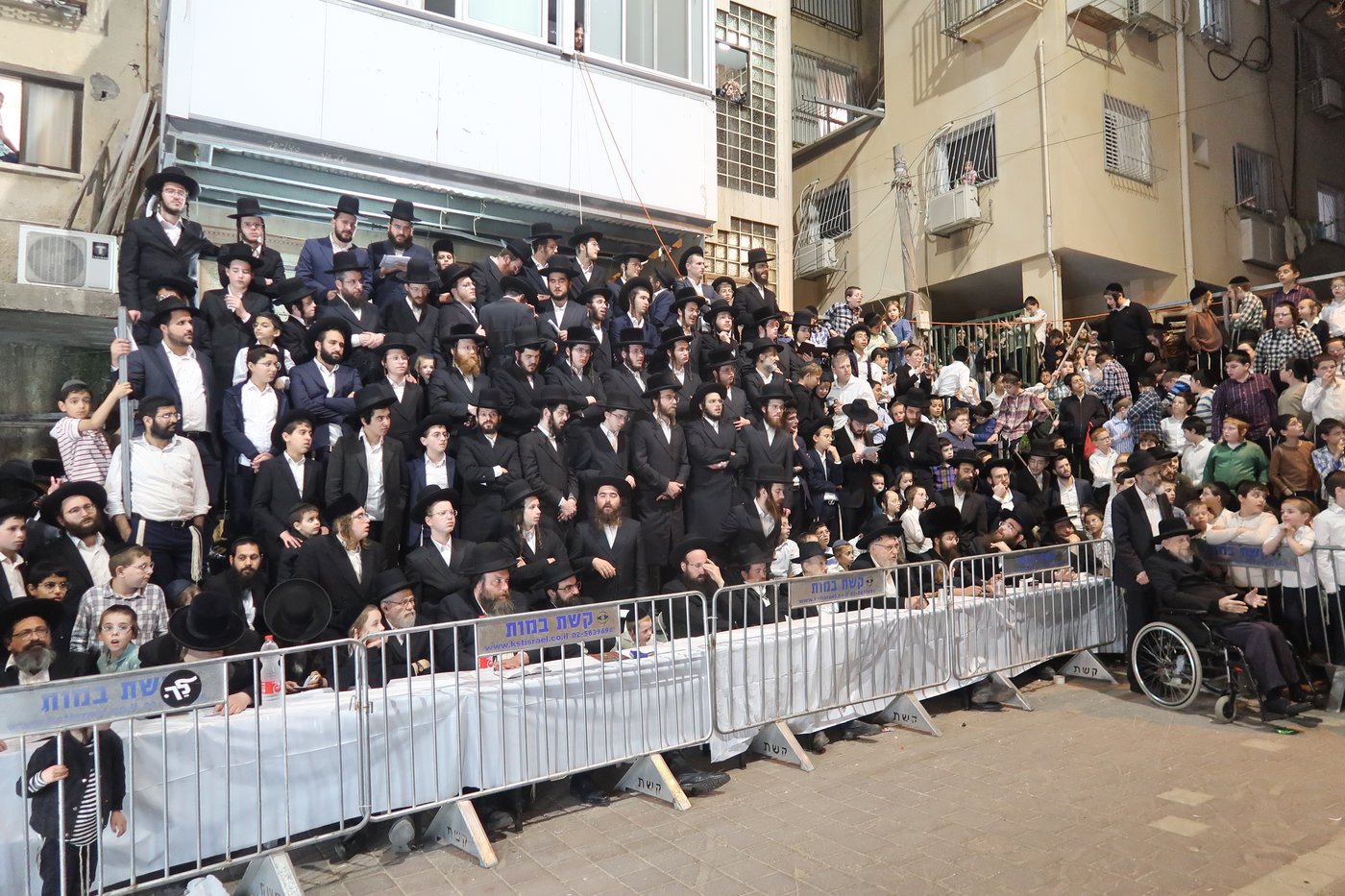ל"ג בעומר בחצה"ק אשלג בני היכלא