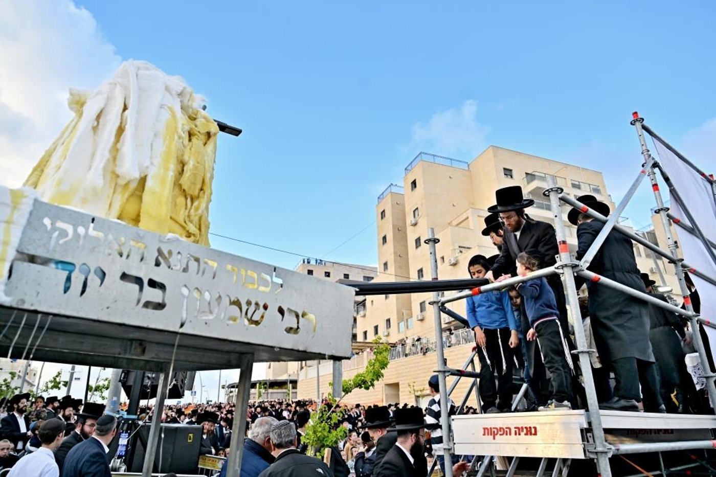 ל"ג בעומר בחצה"ק ספינקא בית שמש