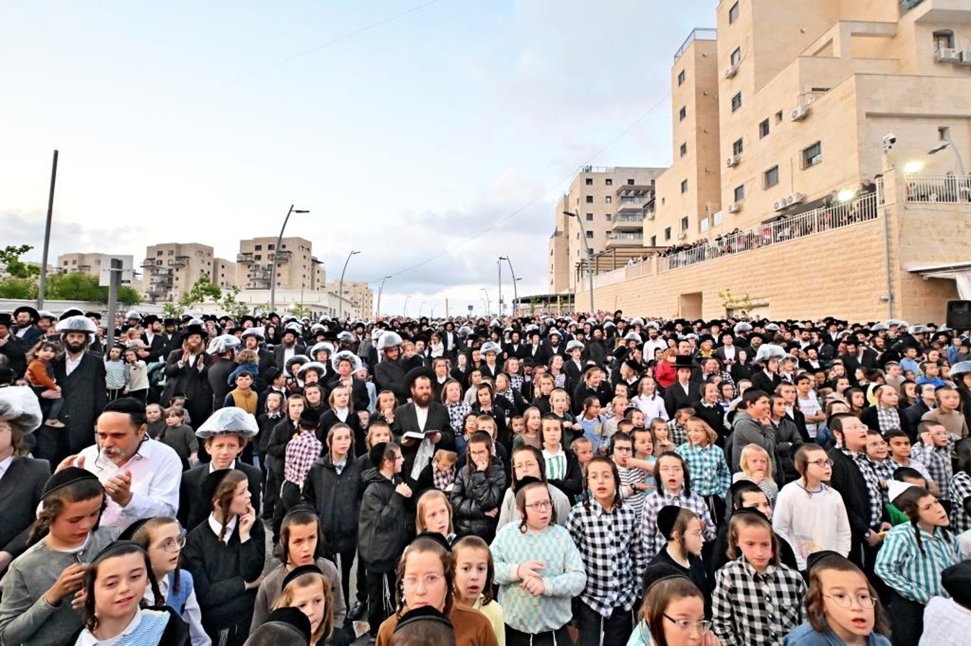 ל"ג בעומר בחצה"ק ספינקא בית שמש