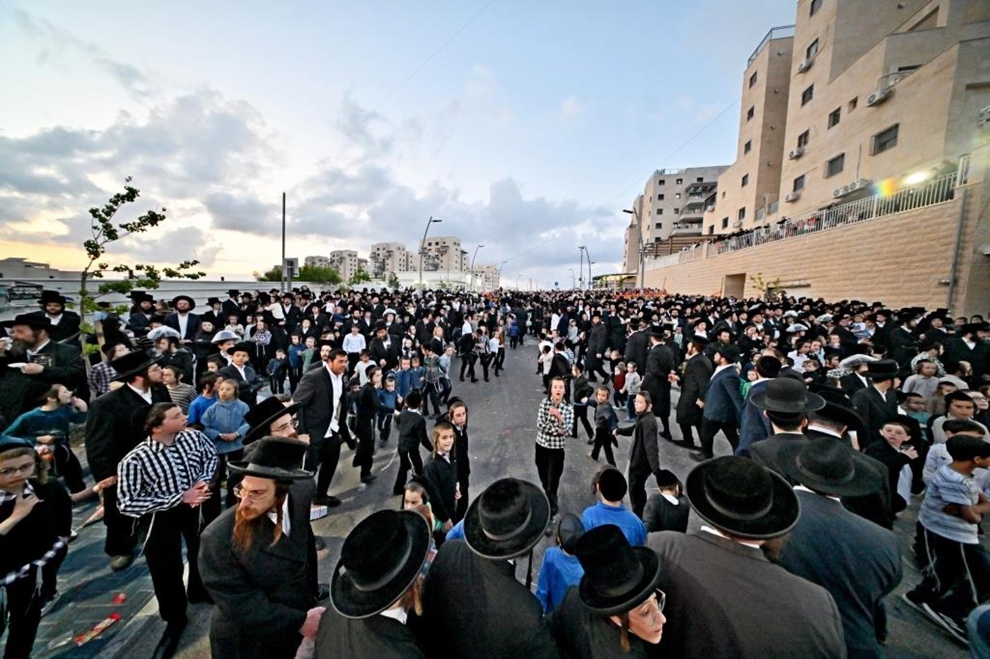 ל"ג בעומר בחצה"ק ספינקא בית שמש