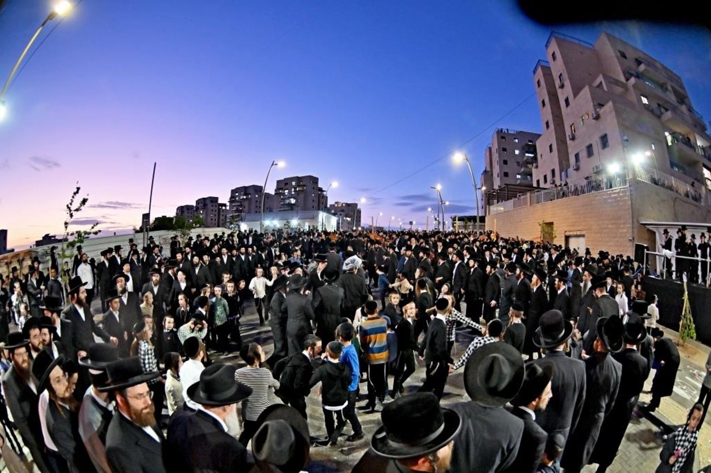 ל"ג בעומר בחצה"ק ספינקא בית שמש