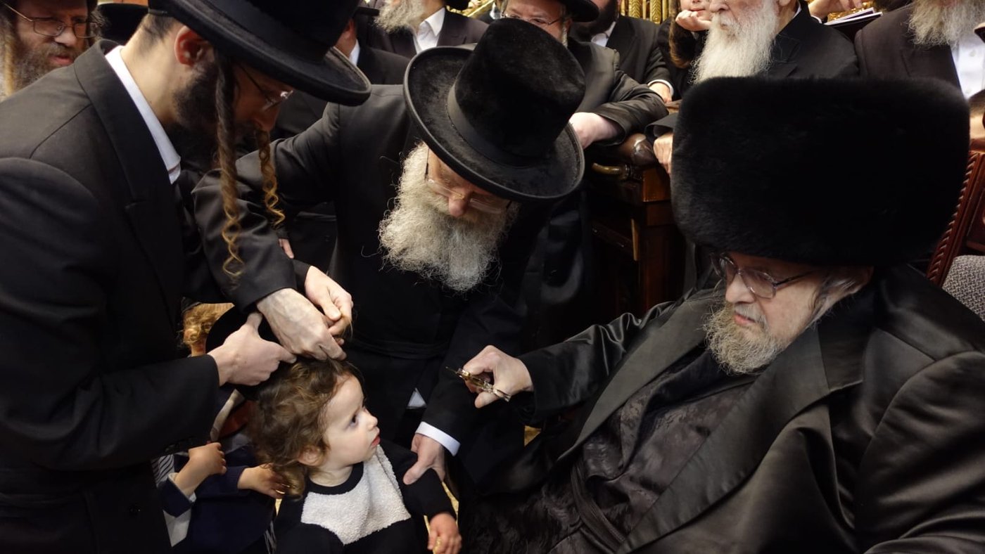 ל"ג בעומר בחצה"ק בעלזא