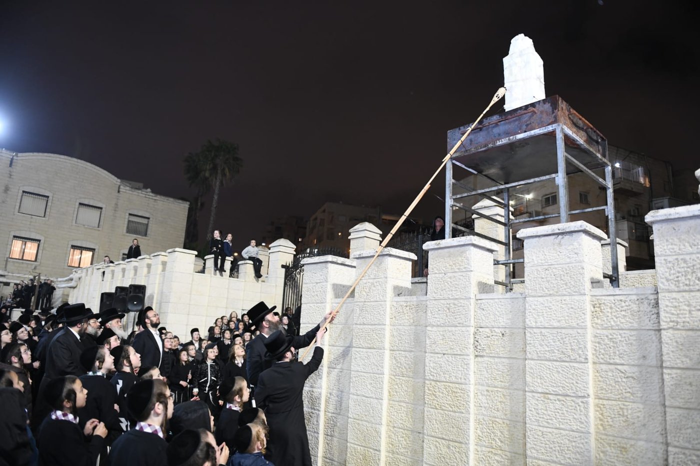 ל"ג בעומר בחצה"ק בעלזא