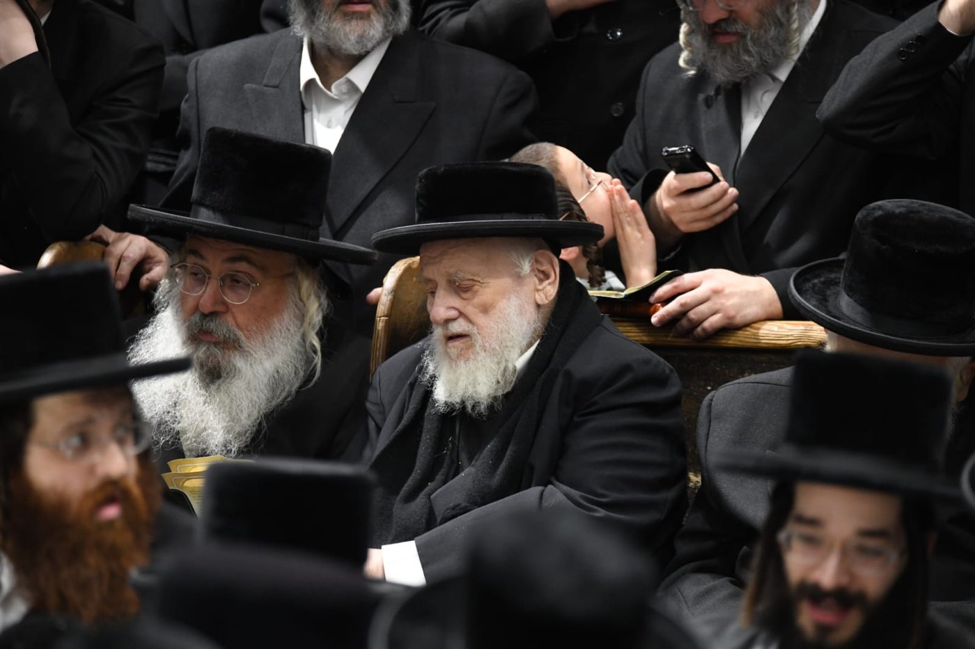 ל"ג בעומר בחצה"ק בעלזא