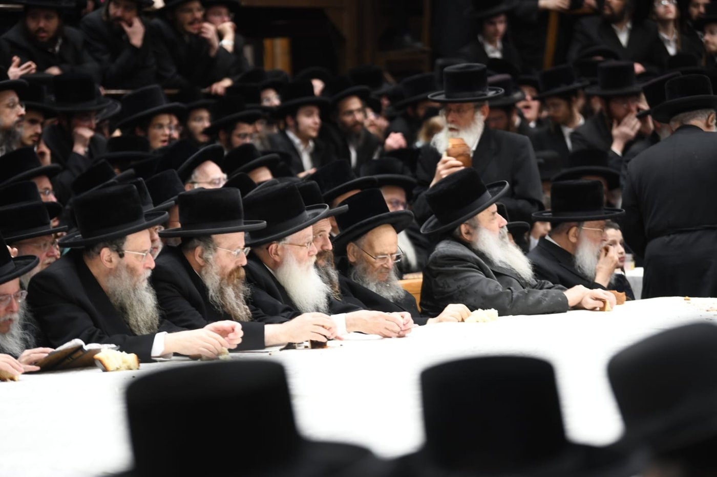 ל"ג בעומר בחצה"ק בעלזא