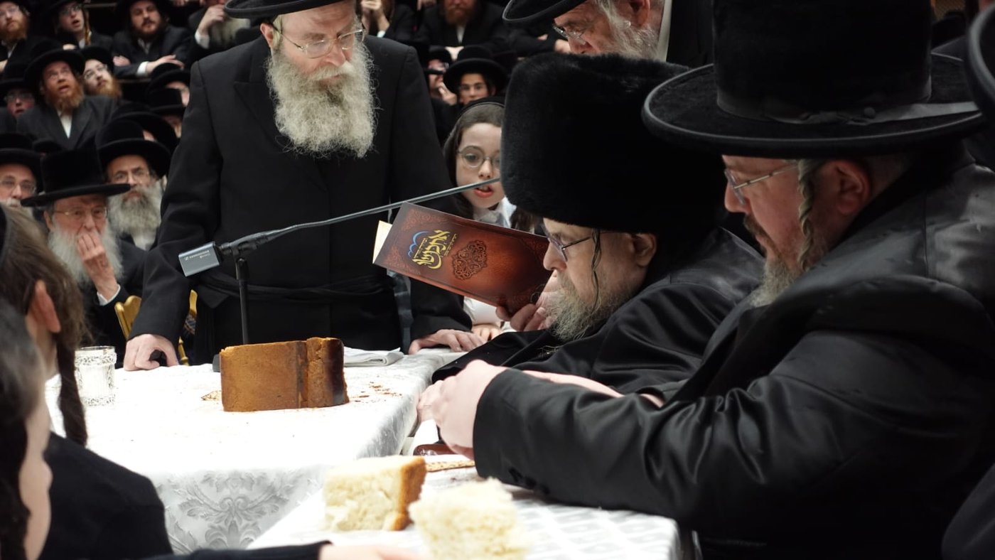 ל"ג בעומר בחצה"ק בעלזא
