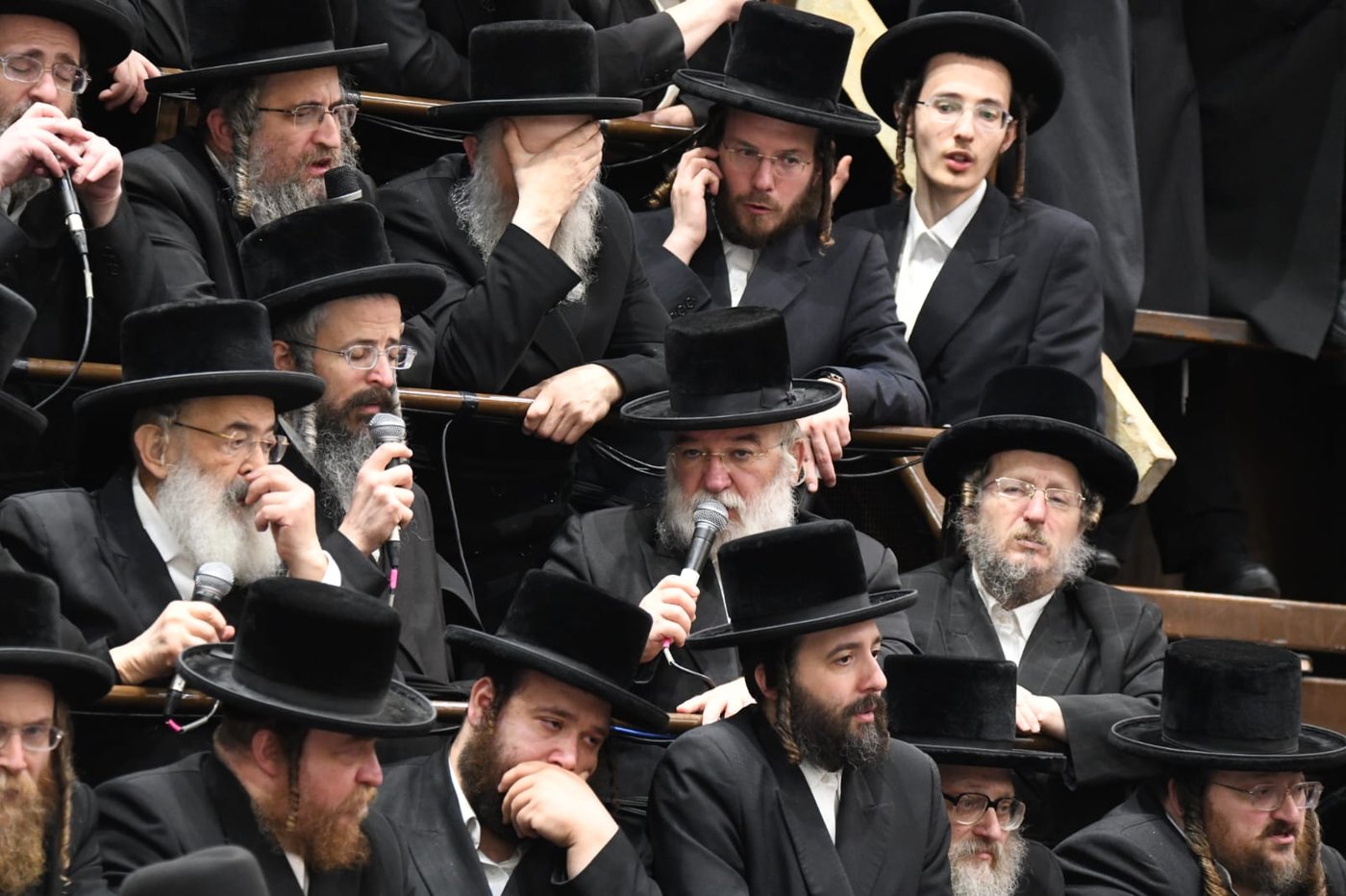 ל"ג בעומר בחצה"ק בעלזא