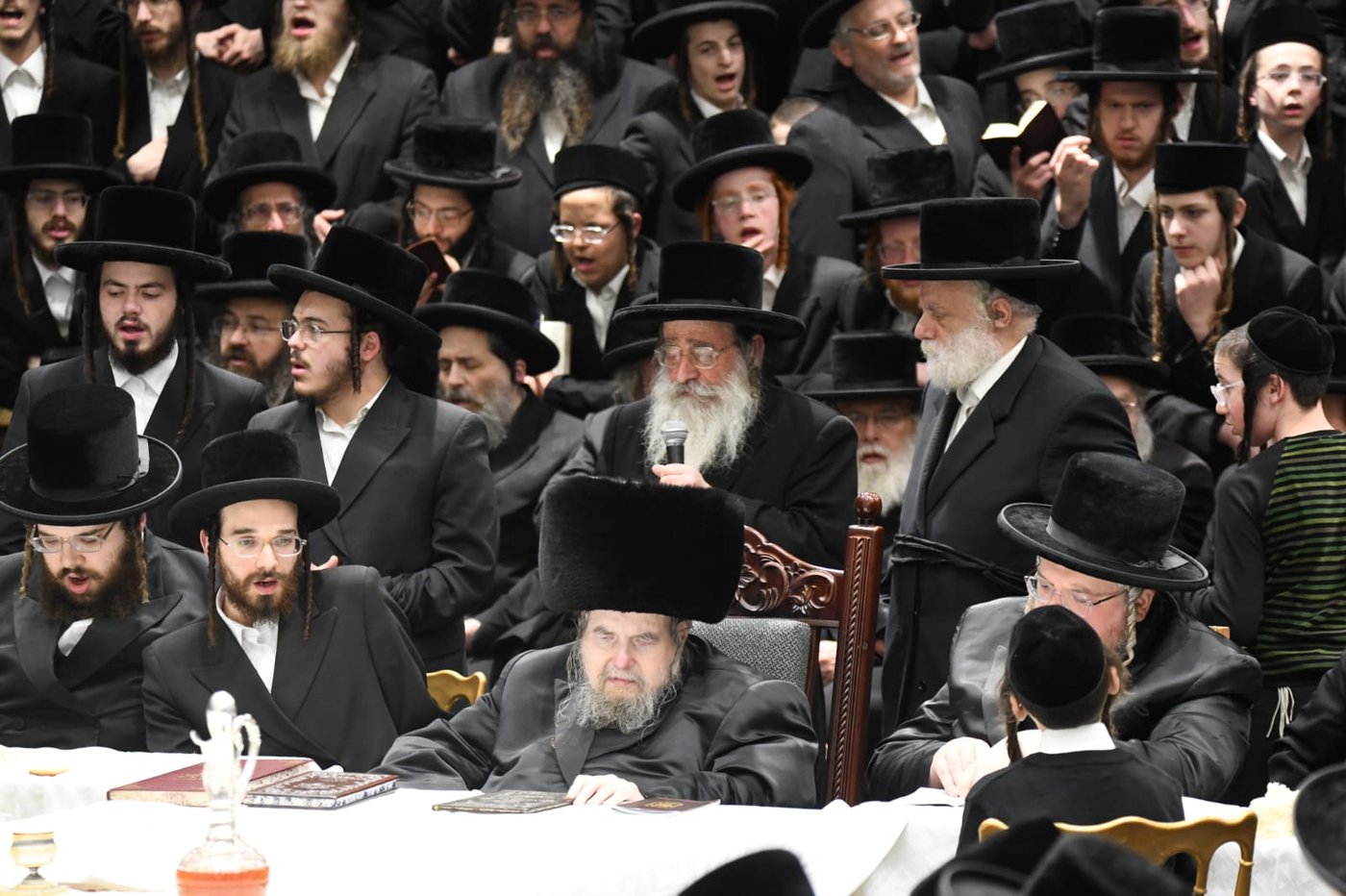 ל"ג בעומר בחצה"ק בעלזא