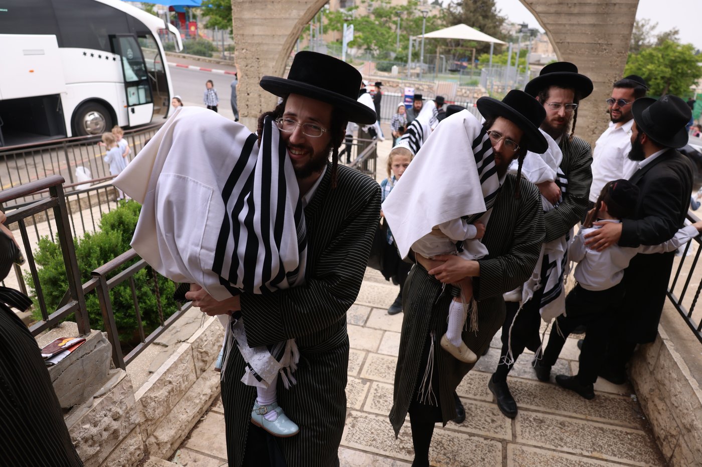 חסידי תולדות אהרן בצפת