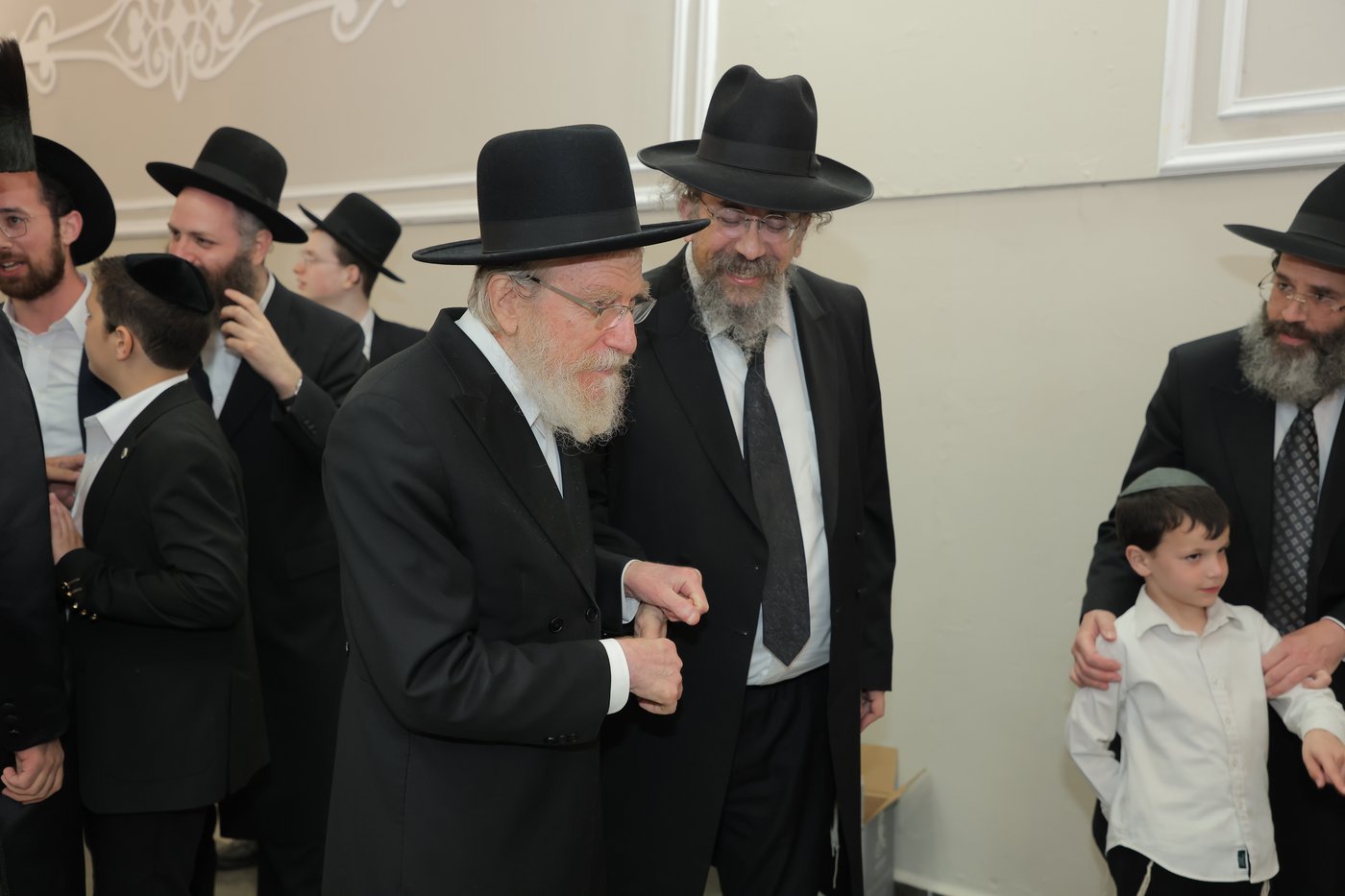 הכנסת ספר תורה בפרדס כץ