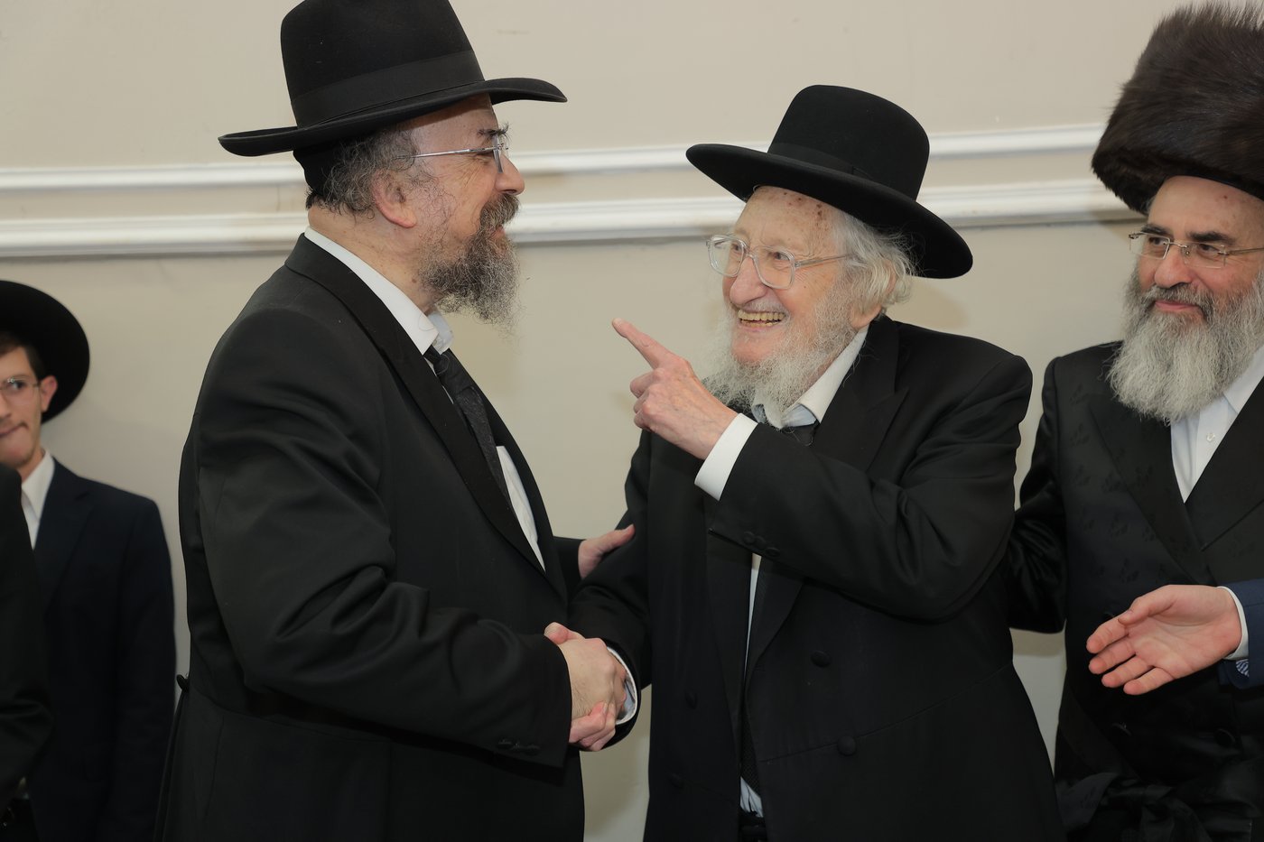 הכנסת ספר תורה בפרדס כץ
