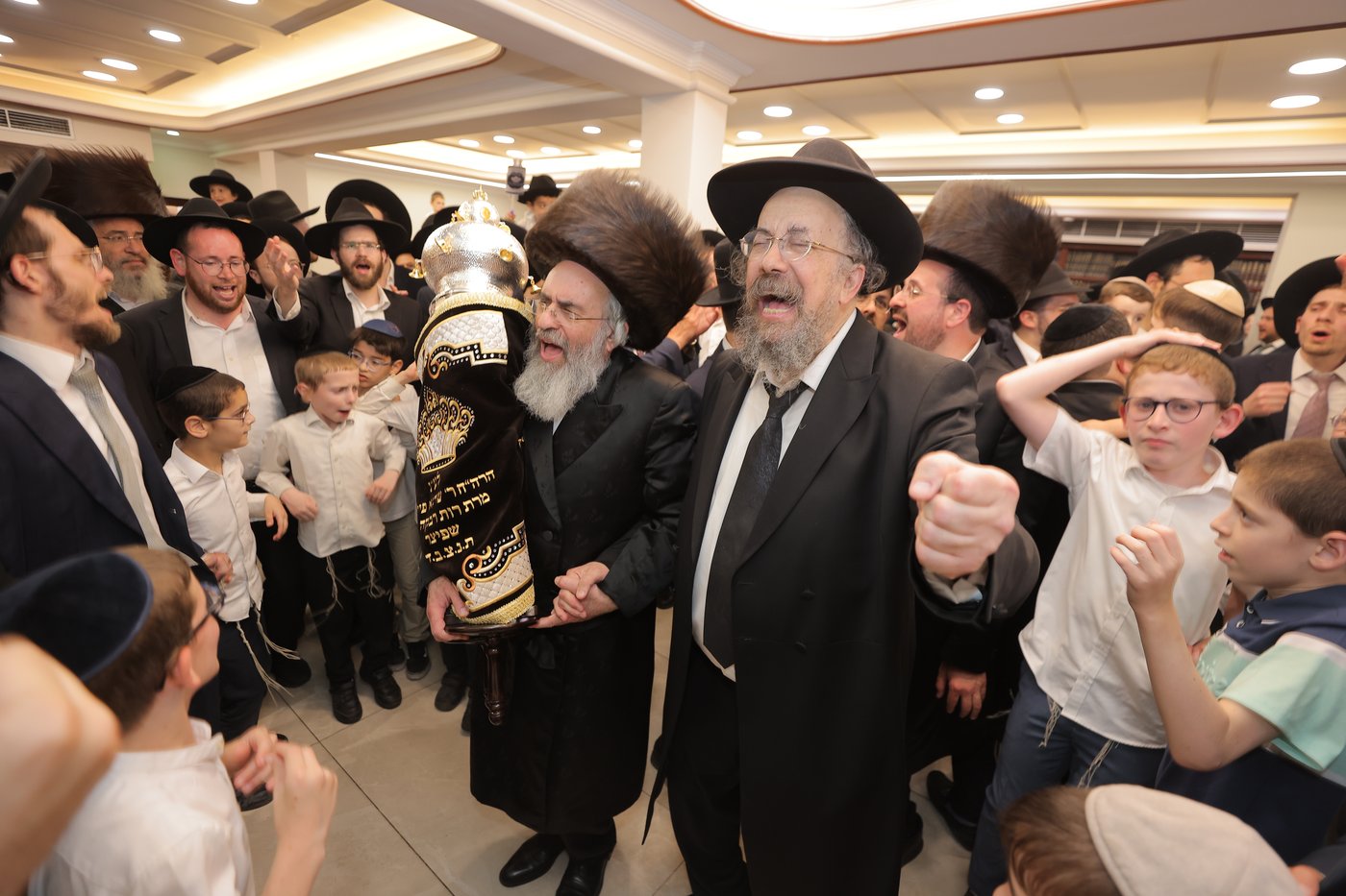 הכנסת ספר תורה בפרדס כץ
