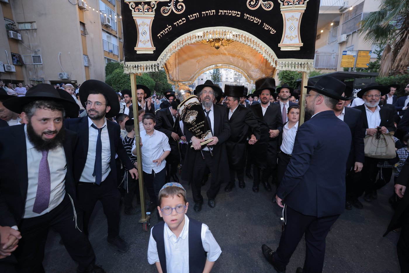 הכנסת ספר תורה בפרדס כץ