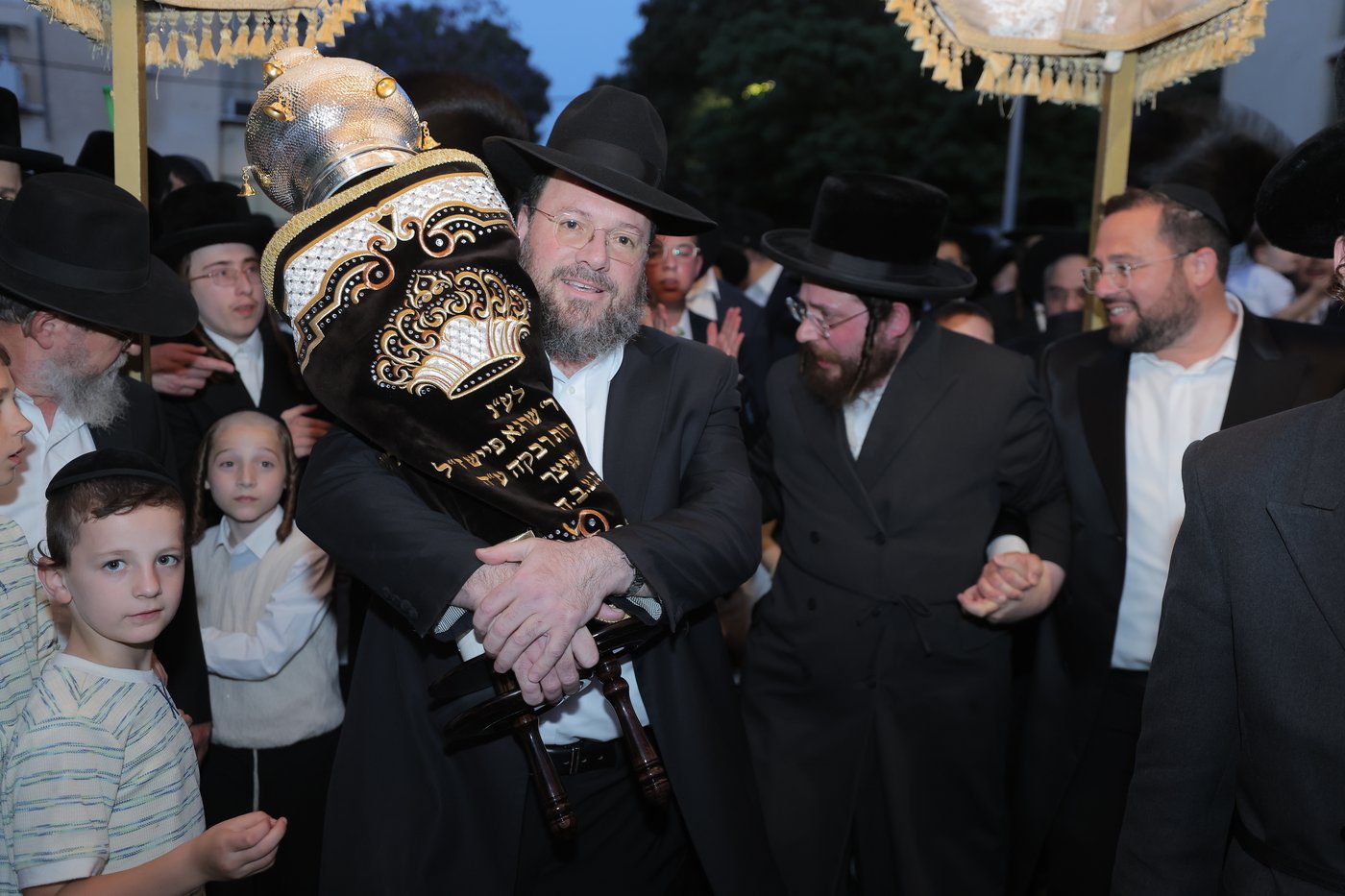 הכנסת ספר תורה בפרדס כץ