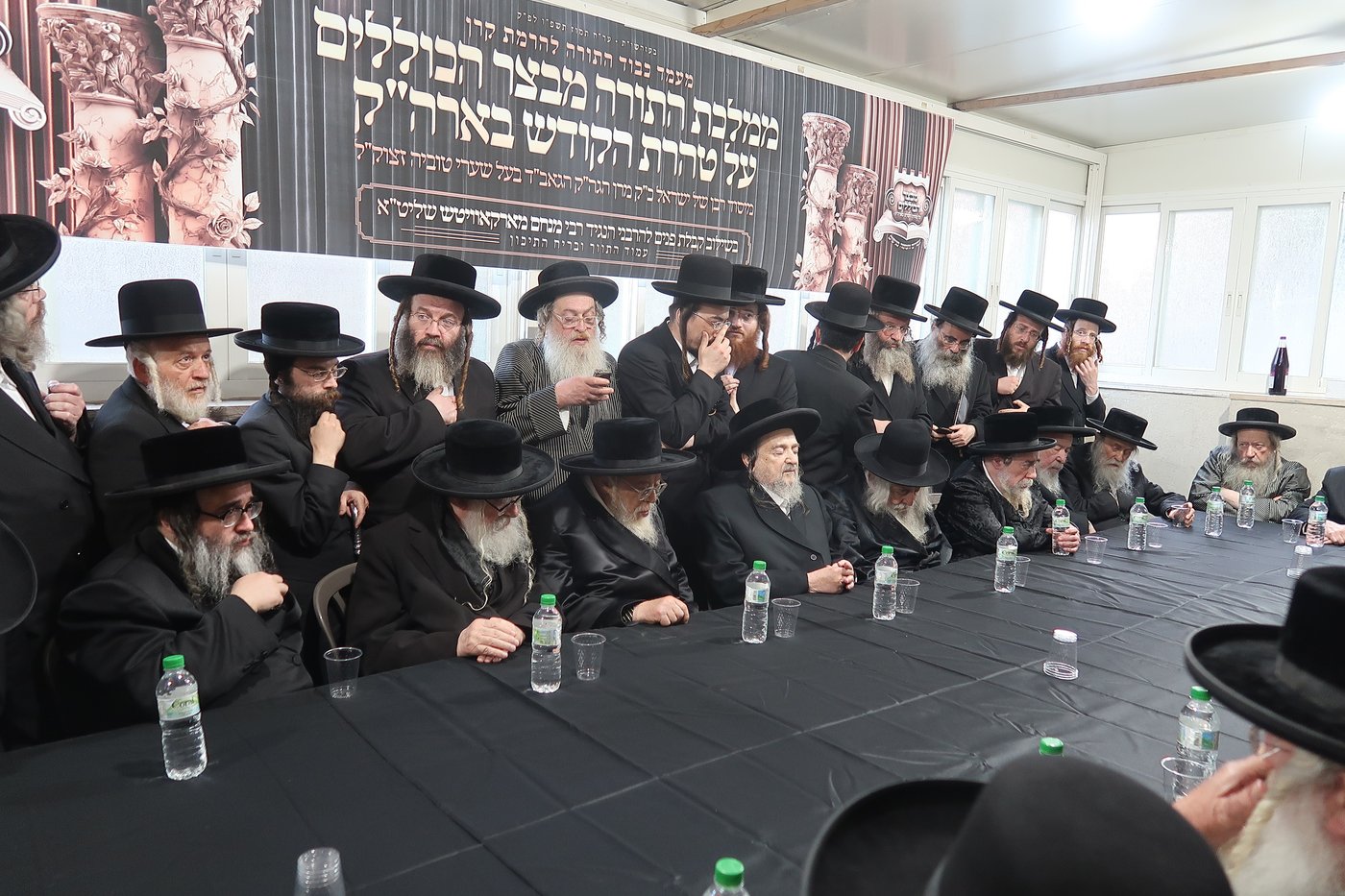 הגרי"מ שכטר במעמד לטובת הכולל