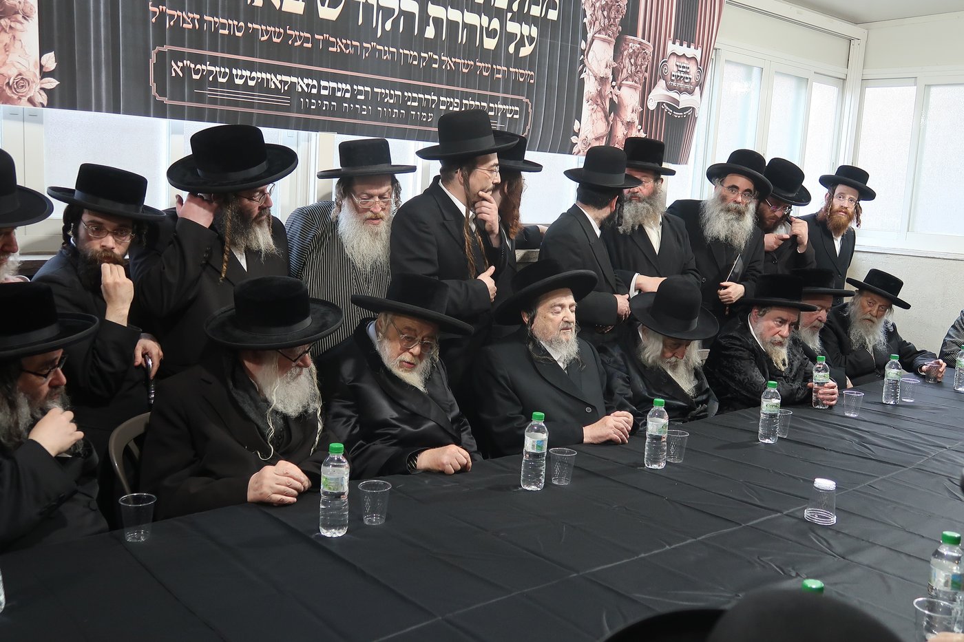 הגרי"מ שכטר במעמד לטובת הכולל