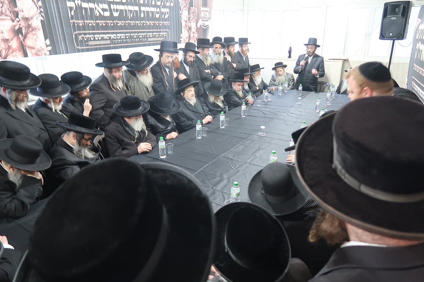 הגרי"מ שכטר במעמד לטובת הכולל