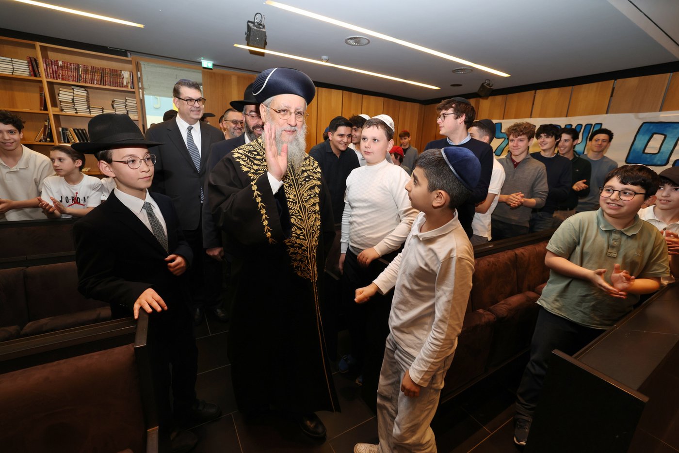 הראשל"צ הגר"ד יוסף בביקור בוינה