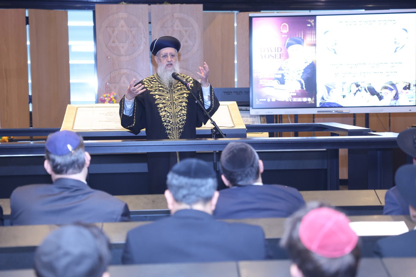 הראשל"צ הגר"ד יוסף בביקור בוינה