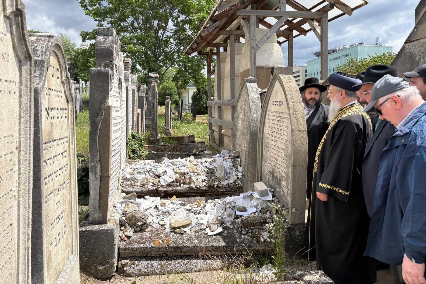 הראשל"צ הגר"ד יוסף בביקור בוינה