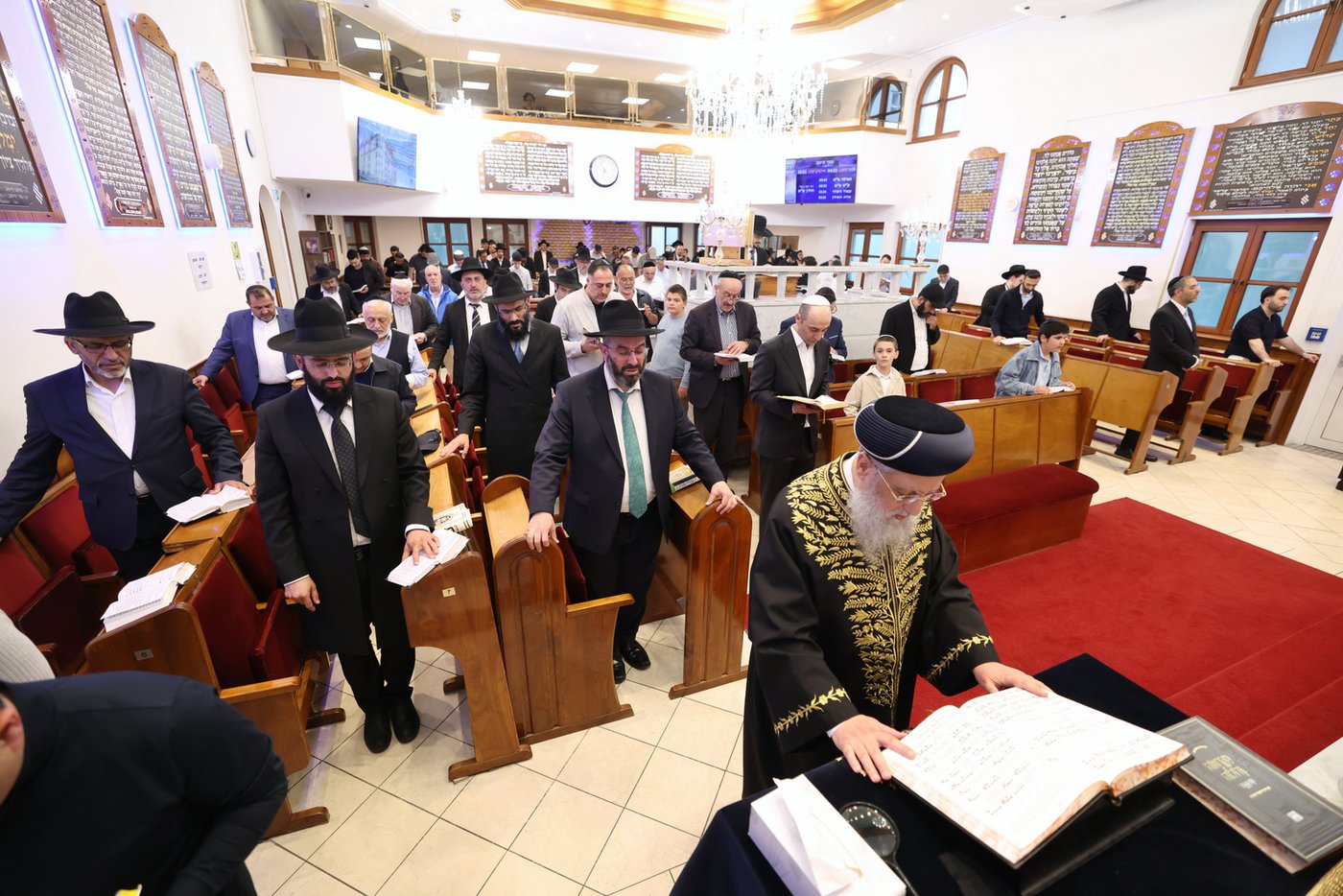 הראשל"צ הגר"ד יוסף בביקור בוינה