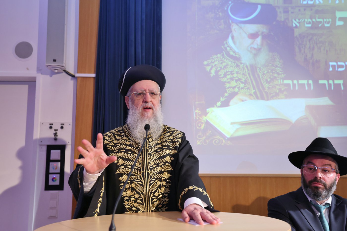 הראשל"צ הגר"ד יוסף בביקור בוינה