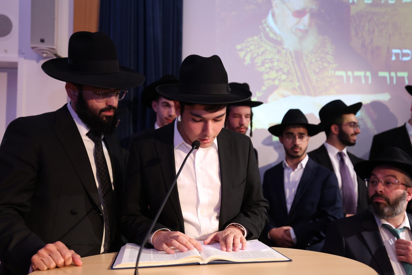 הראשל"צ הגר"ד יוסף בביקור בוינה