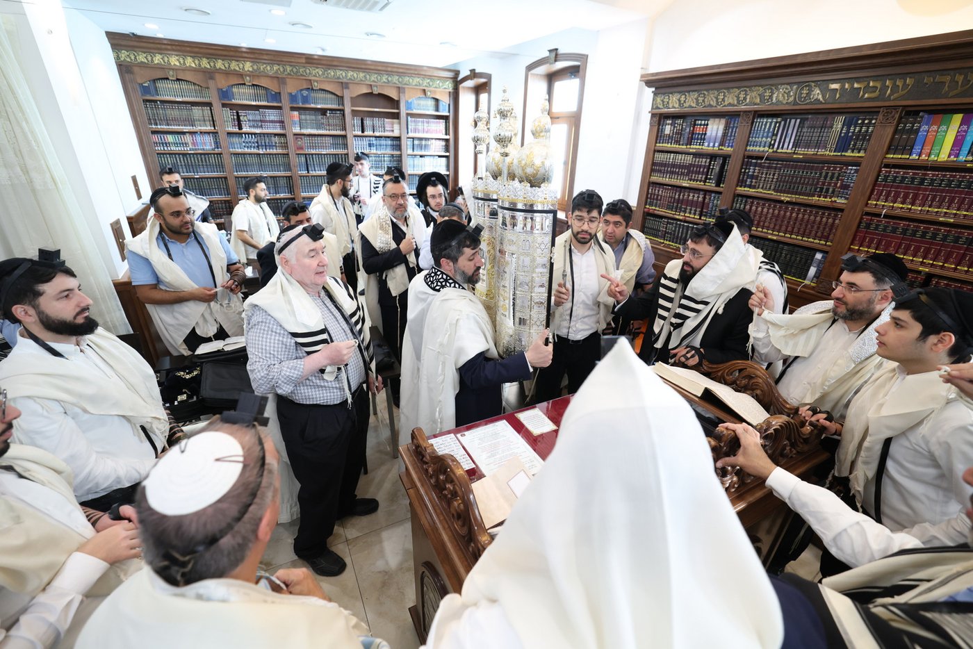 הראשל"צ הגר"ד יוסף בביקור בוינה