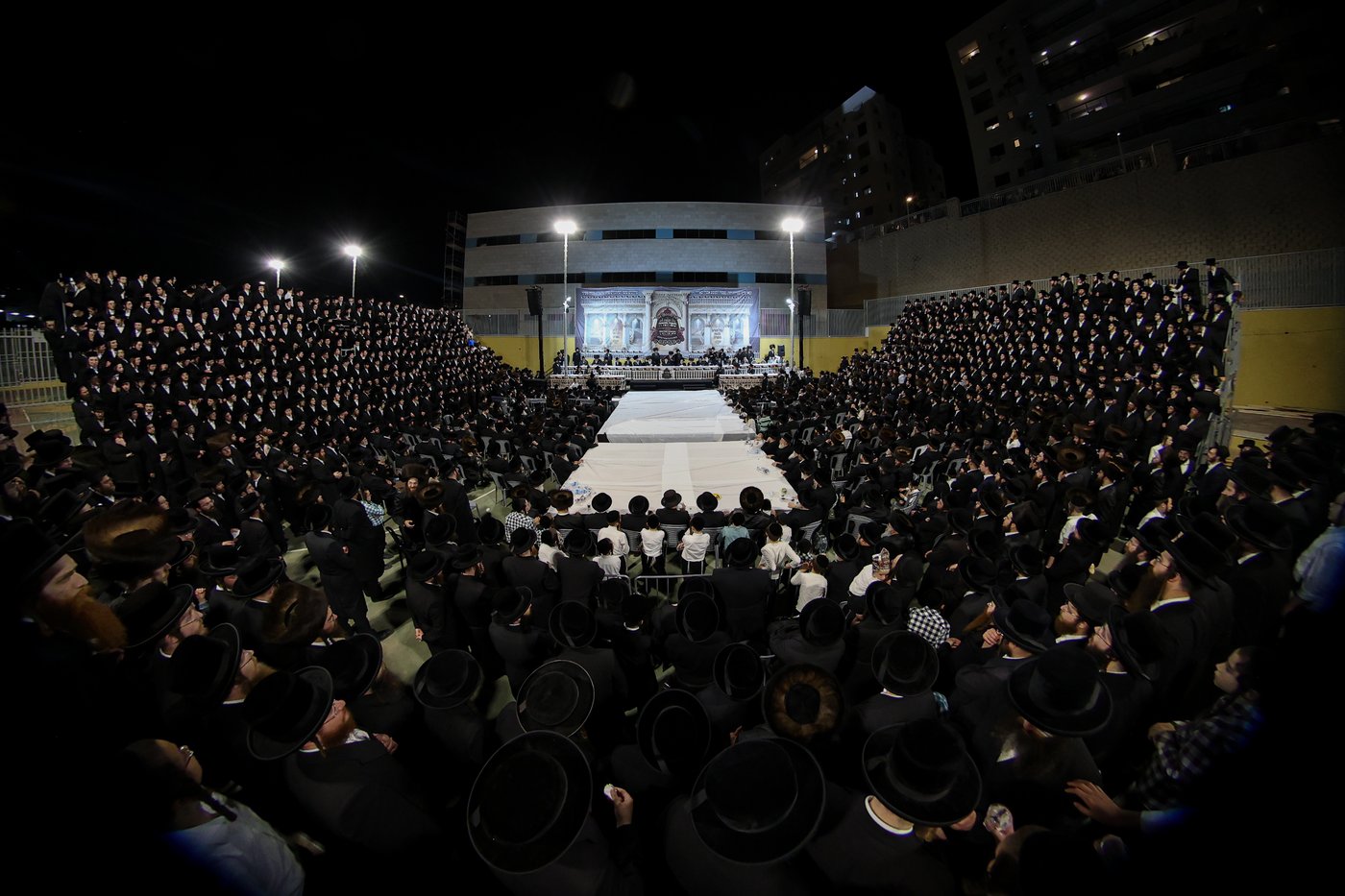 הכנסת ספר תורה בסערט ויז'ניץ