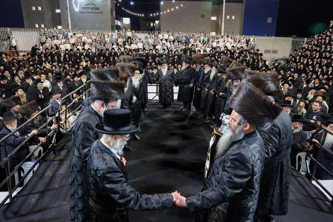 הכנסת ספר תורה בסערט ויז'ניץ