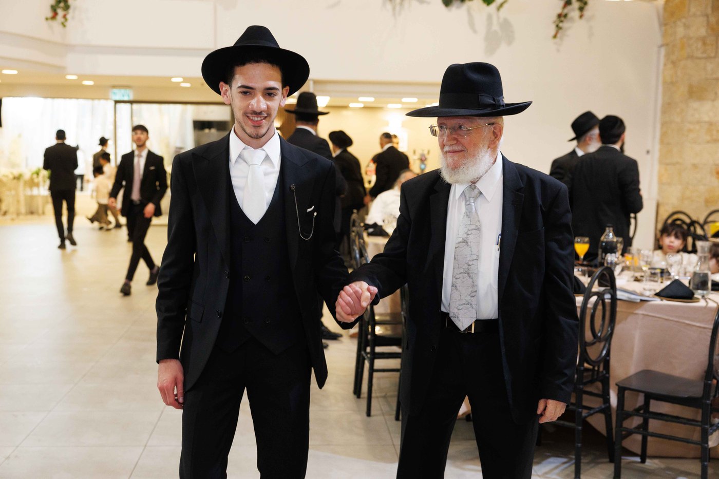 שמחת נישואי נכדת הגר"צ מאזוז