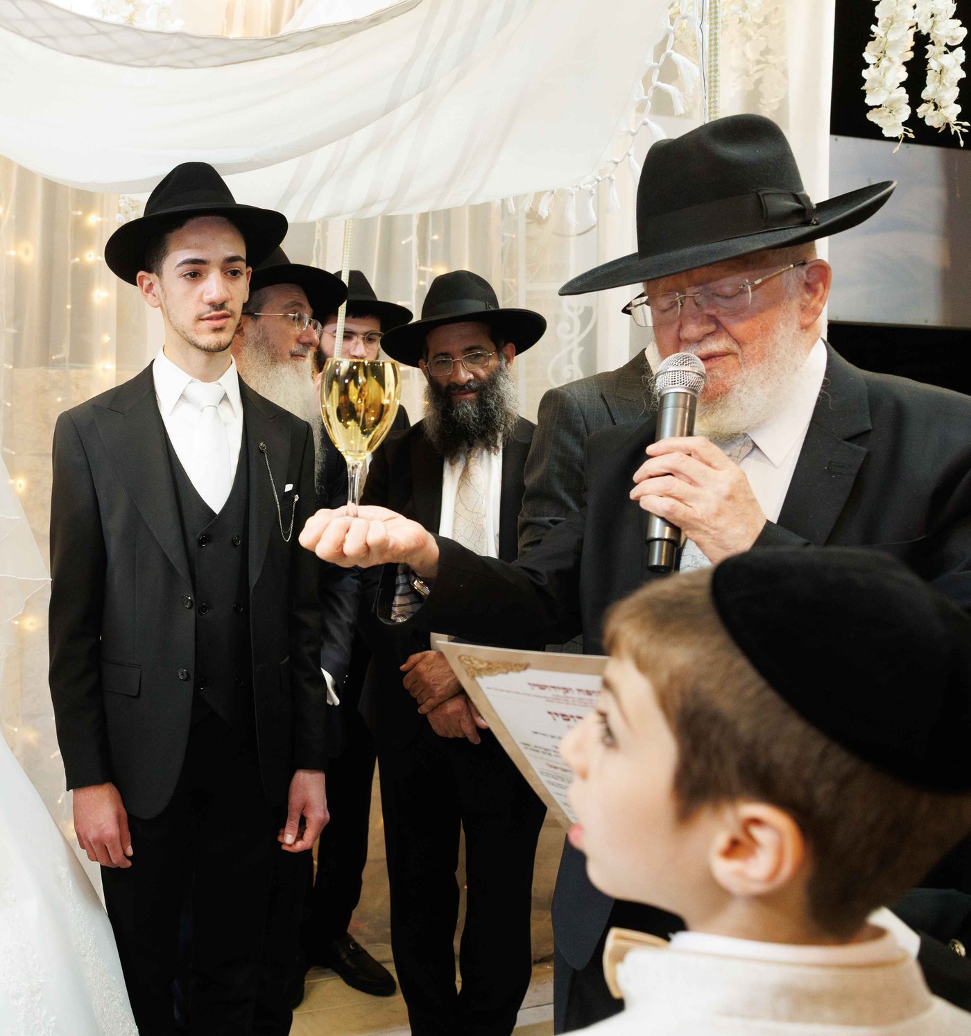 שמחת נישואי נכדת הגר"צ מאזוז