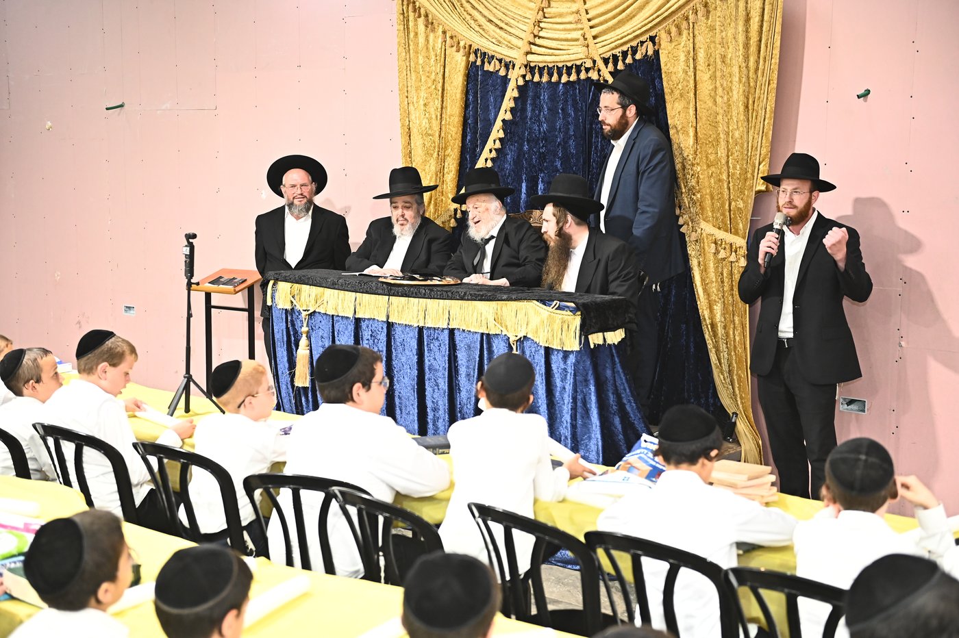 הסיום בראשות הגרב"ד פוברסקי