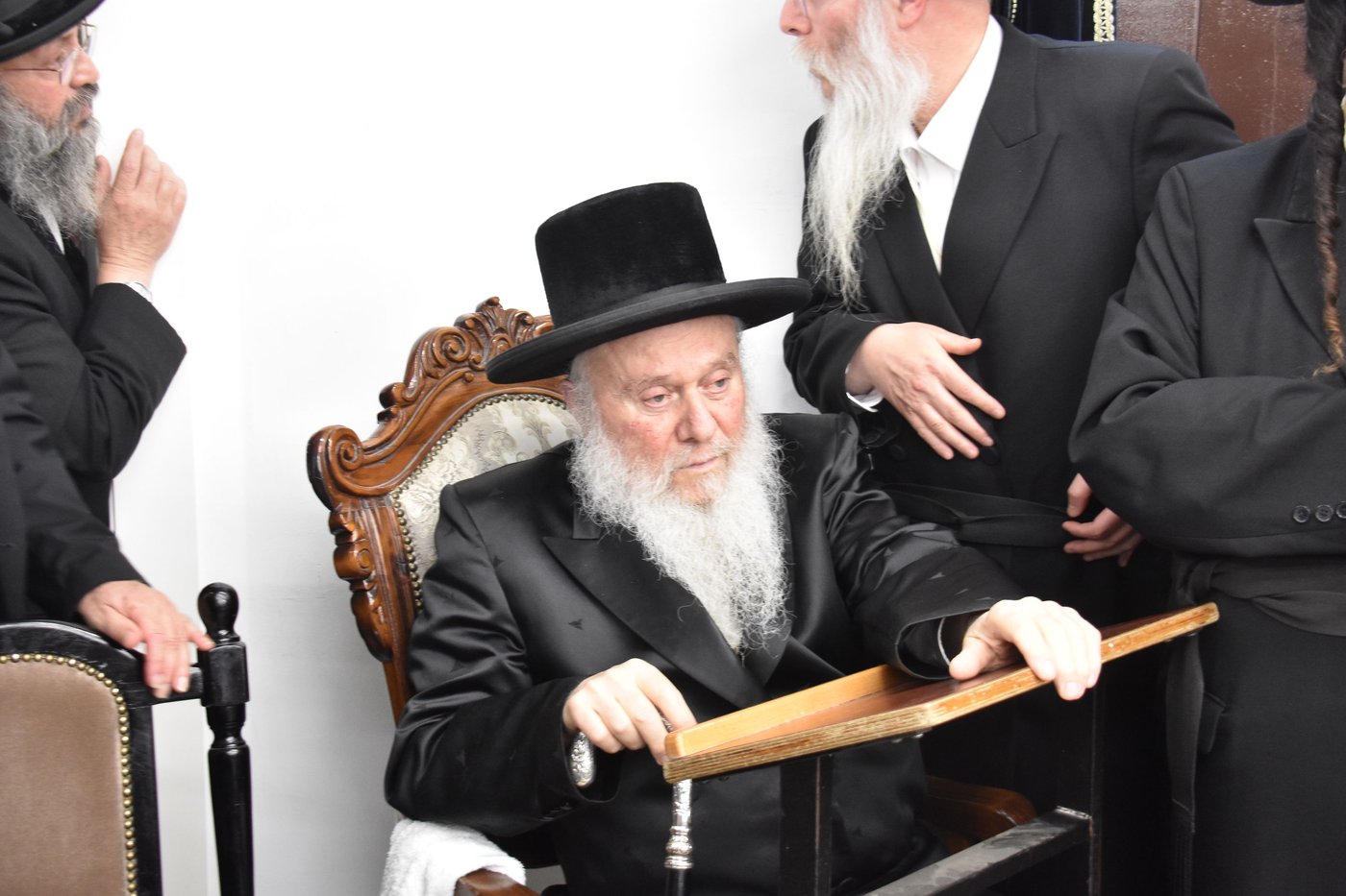 מסע הלוויית הרה"צ רבי חיים דב הלפרין זצ"ל